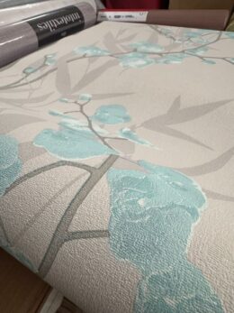 Alternative view of Modern bloemen behang beige met blauw – Intotiles